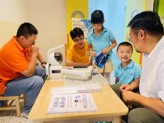 下棋照.jpg 下棋照.jpg